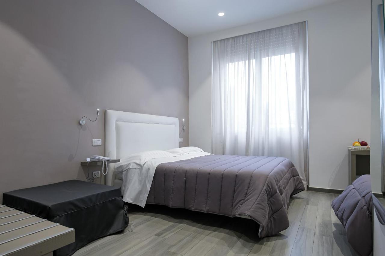 Hotel Bruman Salerno Eksteriør bilde