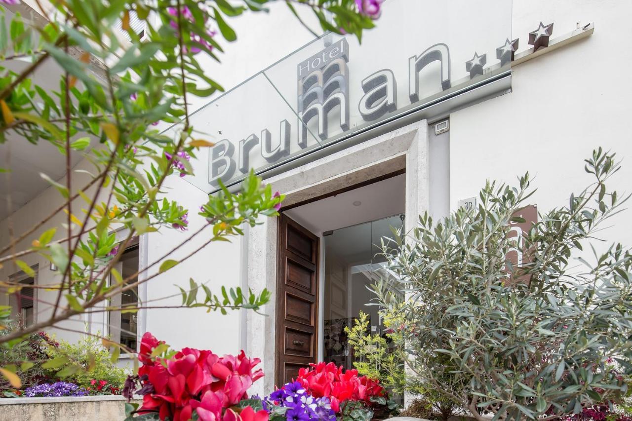 Hotel Bruman Salerno Eksteriør bilde