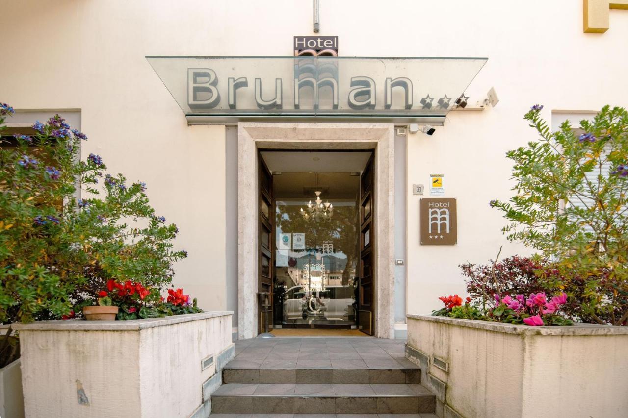 Hotel Bruman Salerno Eksteriør bilde