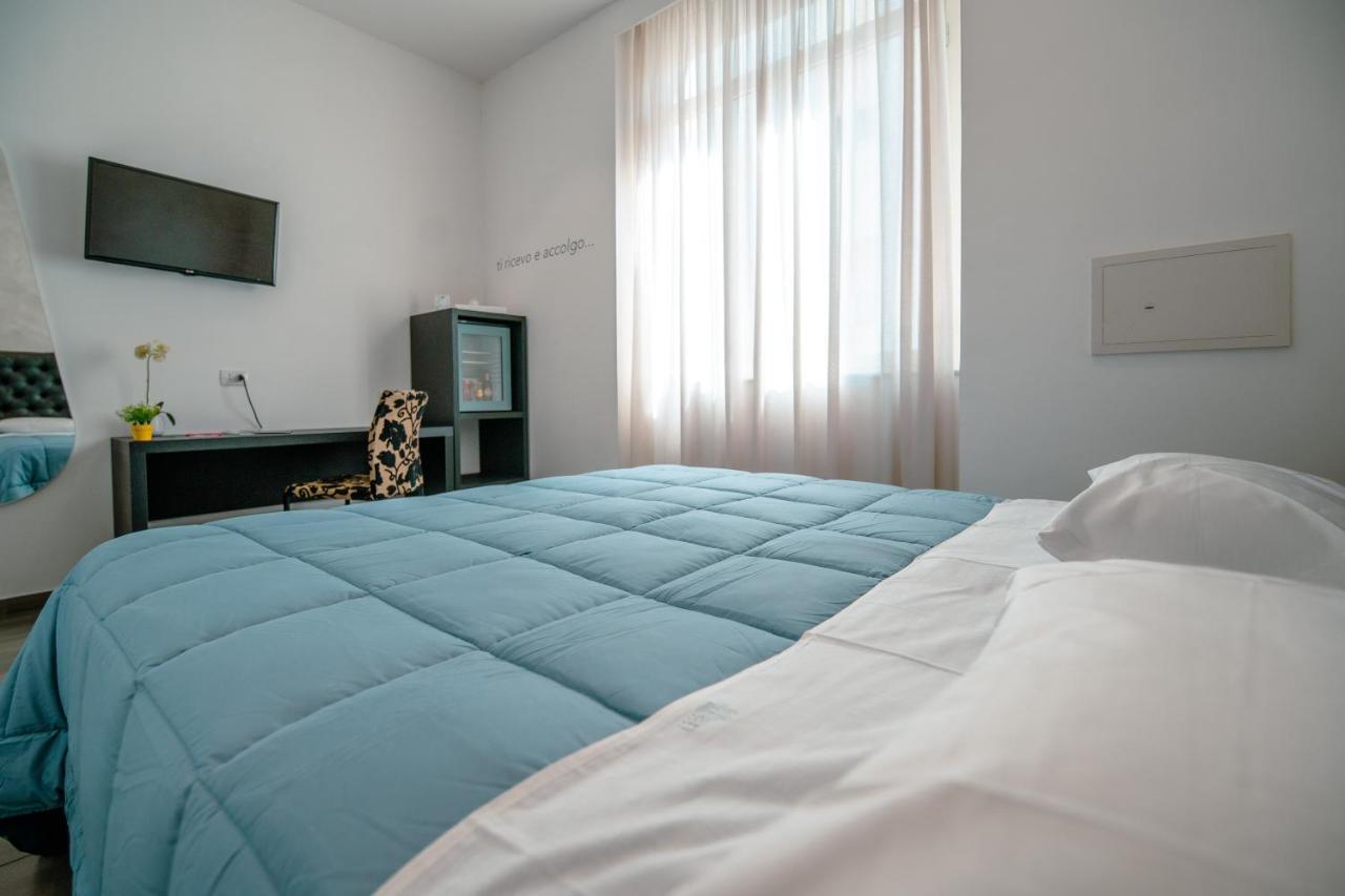 Hotel Bruman Salerno Eksteriør bilde