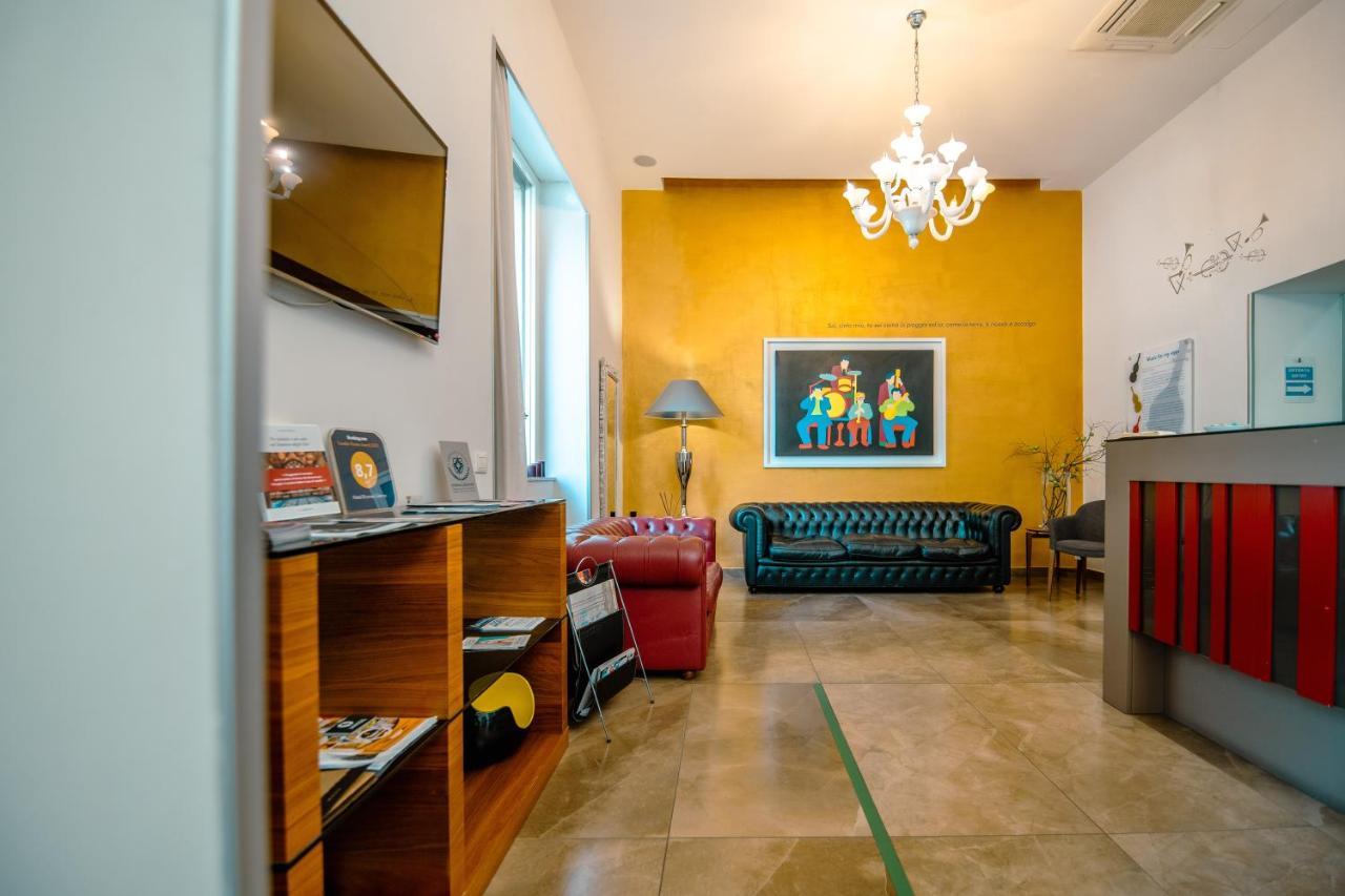 Hotel Bruman Salerno Eksteriør bilde