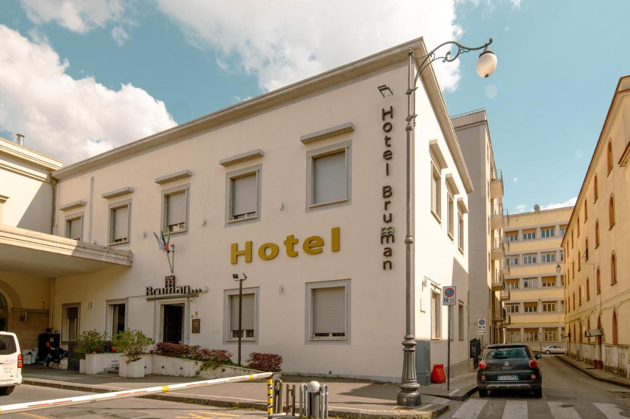 Hotel Bruman Salerno Eksteriør bilde