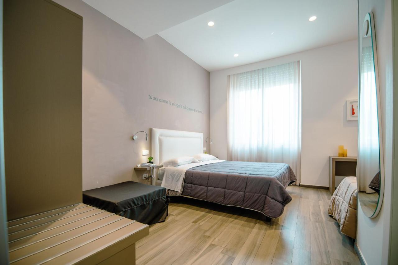 Hotel Bruman Salerno Eksteriør bilde